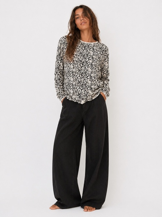 NYDJ Tops - #54 🌷NYDJ Leopard Print Gray Women's Top size L